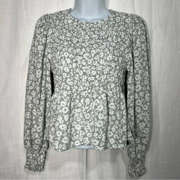 a new day Tops - A New Day Floral Ruched Puff Sleeve Peplum Top Size Medium